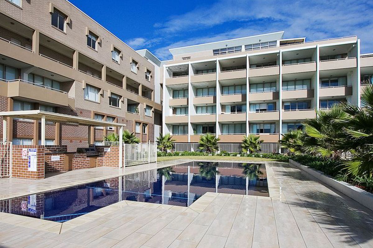 2 bedrooms Apartment / Unit / Flat in 17/109 O'Riordan st MASCOT NSW, 2020