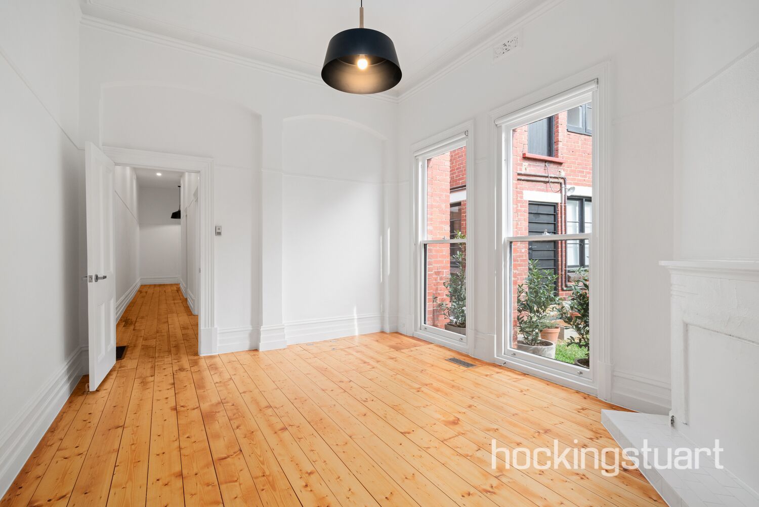 16 Bowen Crescent, Princes Hill Property History & Address Research