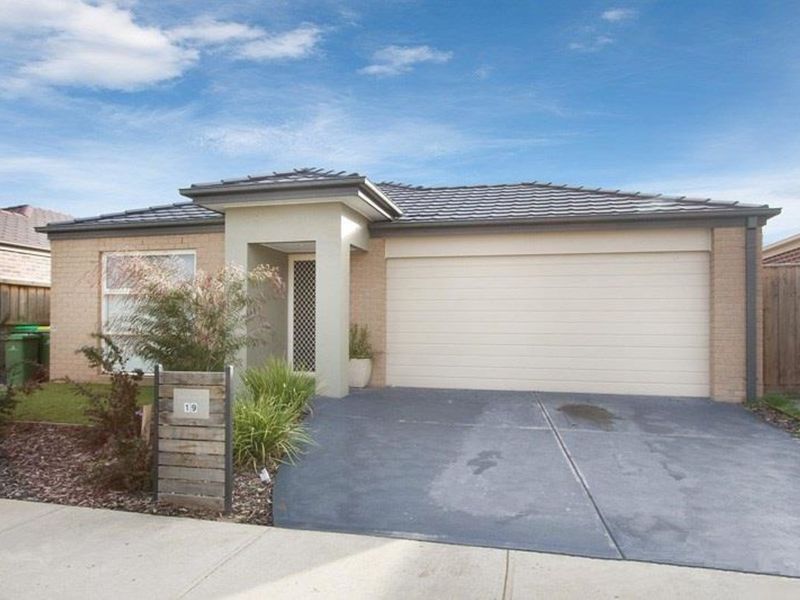 4 bedrooms House in 19 Heathfield Lane OFFICER VIC, 3809