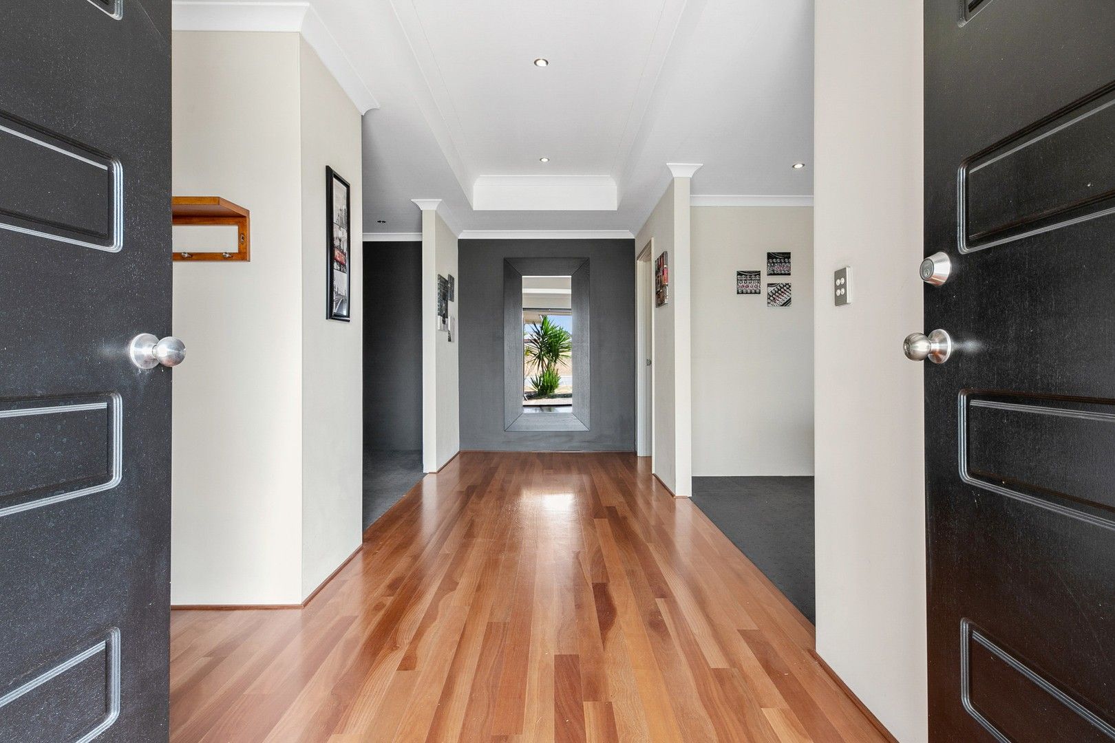 32 Coogee Road, Lake Coogee WA 6166, Image 2