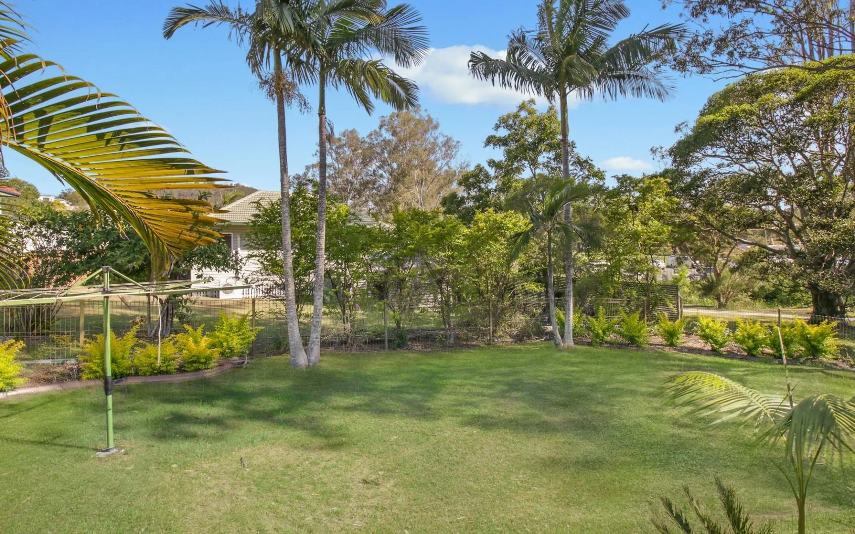 Additional image 11 of 75 Nursery Rd, Holland Park West QLD 4121
