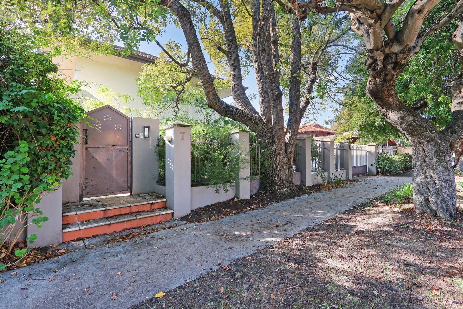 2 bedrooms Villa in 1/7 Princess Road CRAWLEY WA, 6009