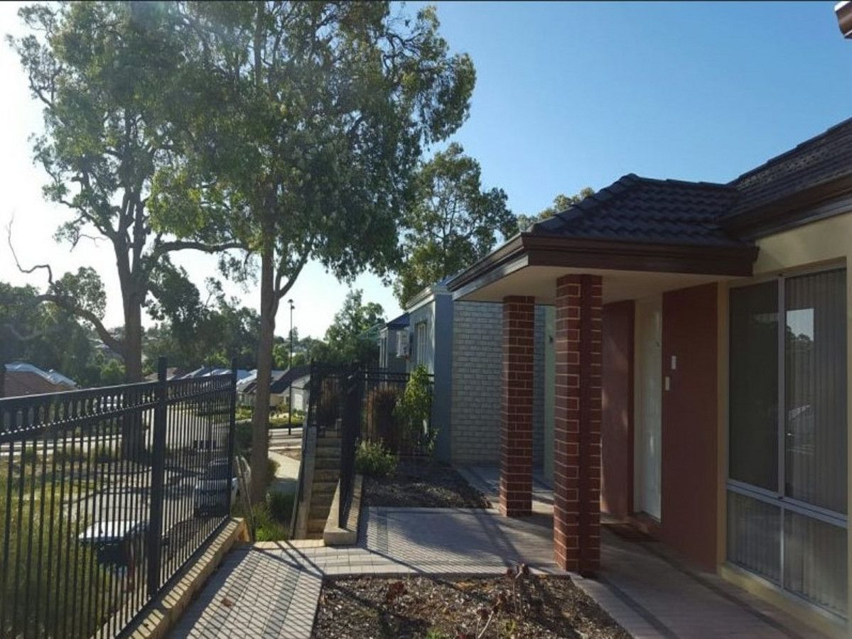 3 bedrooms Apartment / Unit / Flat in 7A Petersfield Lane WELLARD WA, 6170
