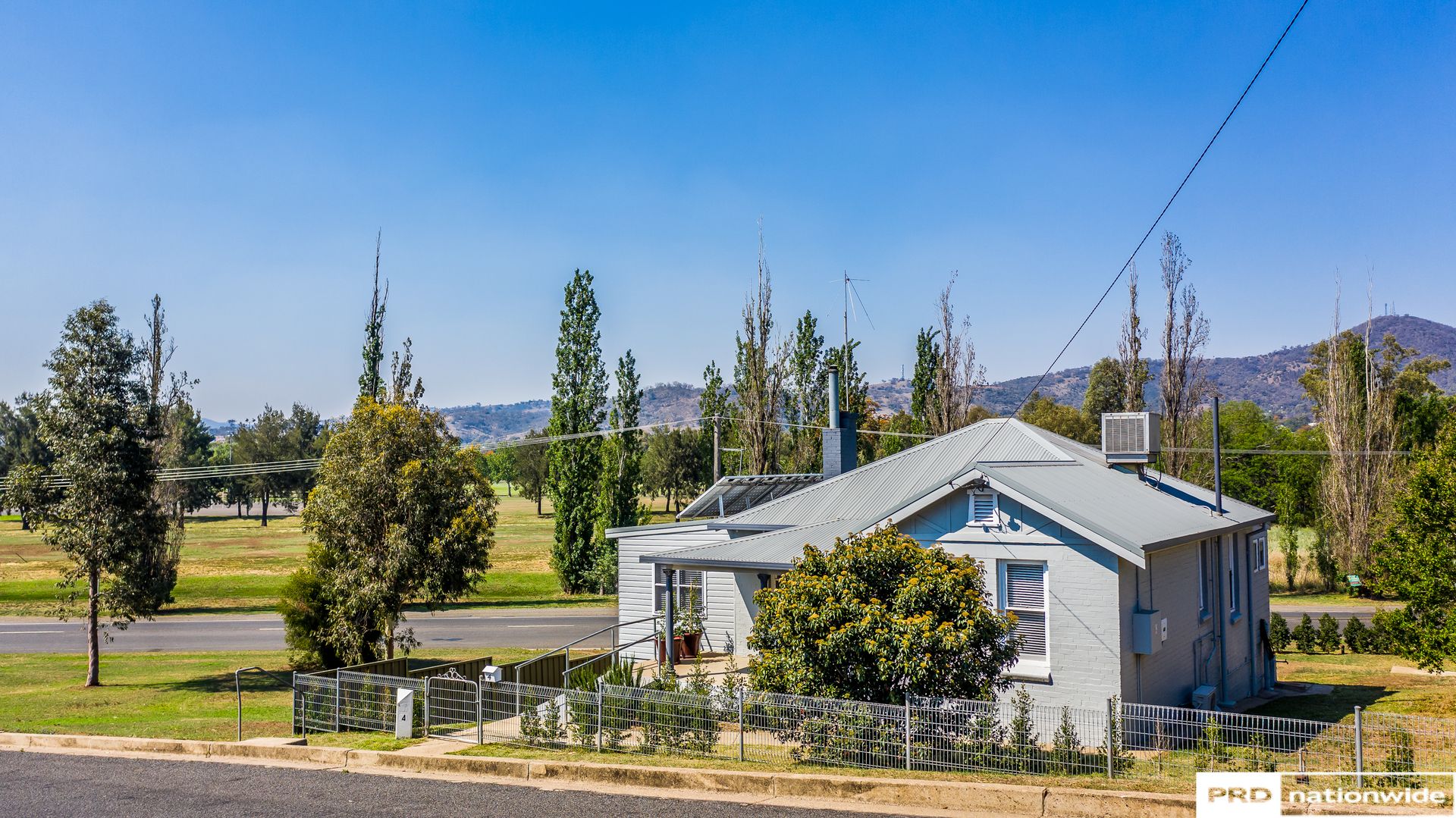 4 Church Street, Tamworth NSW 2340 Domain