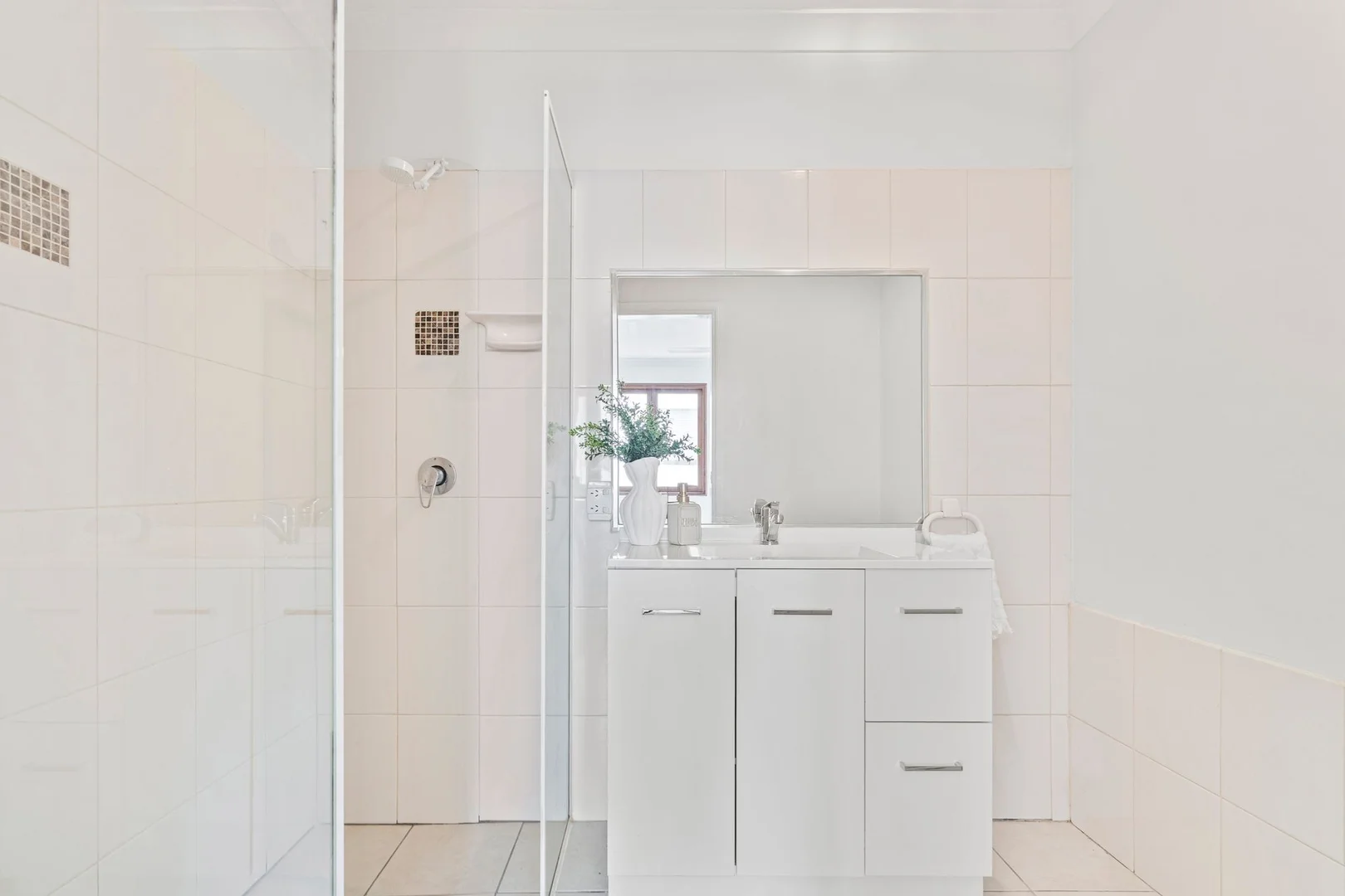 Additional image 10 of 2/15 Frederick Street, Surfers Paradise QLD 4217