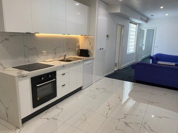 2 bedrooms Apartment / Unit / Flat in 2/320 Kings Way SOUTH MELBOURNE VIC, 3205