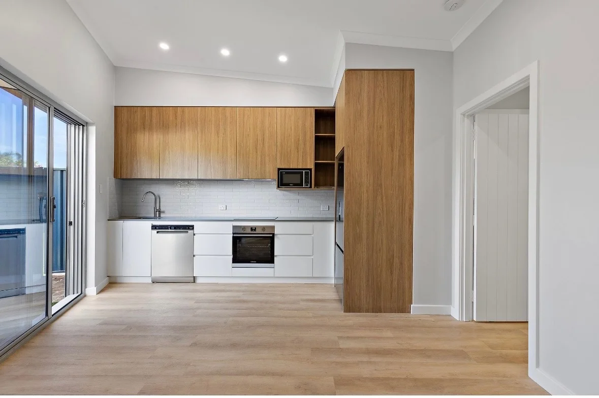 3 Beckett Close, Lake Coogee WA 6166