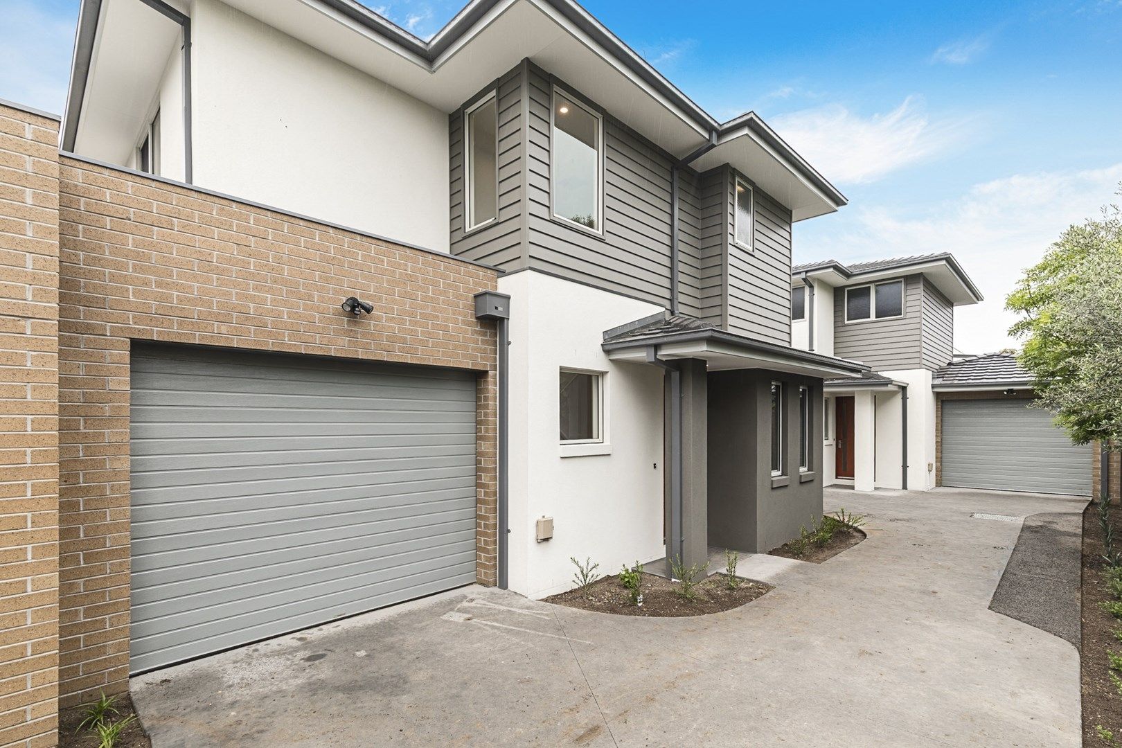 2 bedrooms Townhouse in 2/52 Keith Avenue EDITHVALE VIC, 3196