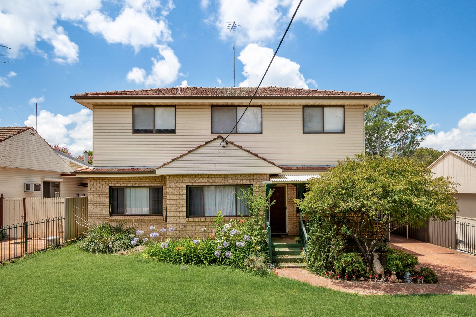 28 College Road, Campbelltown NSW 2560