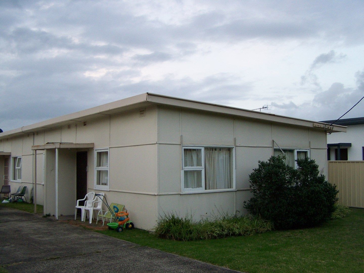 1 bedrooms Apartment / Unit / Flat in 2/14 Murray Road CORRIMAL NSW, 2518