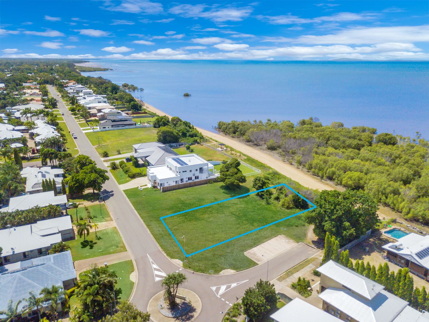 4 Waterview Drive, Bushland Beach QLD 4818 | Domain