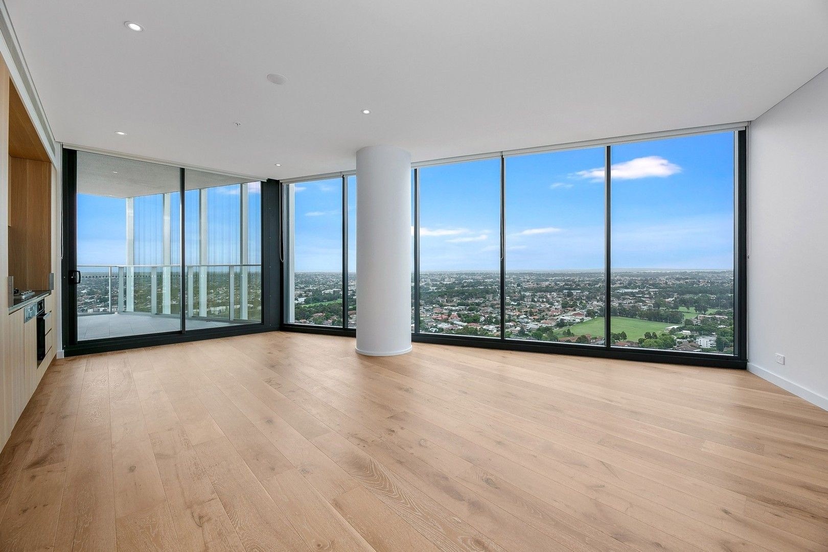 2 bedrooms Apartment / Unit / Flat in 3407/88 Church Street PARRAMATTA NSW, 2150