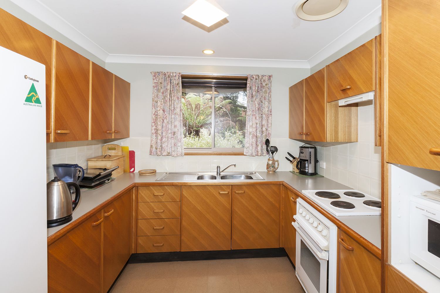 36 The Glen Crescent, Springwood NSW 2777, Image 2