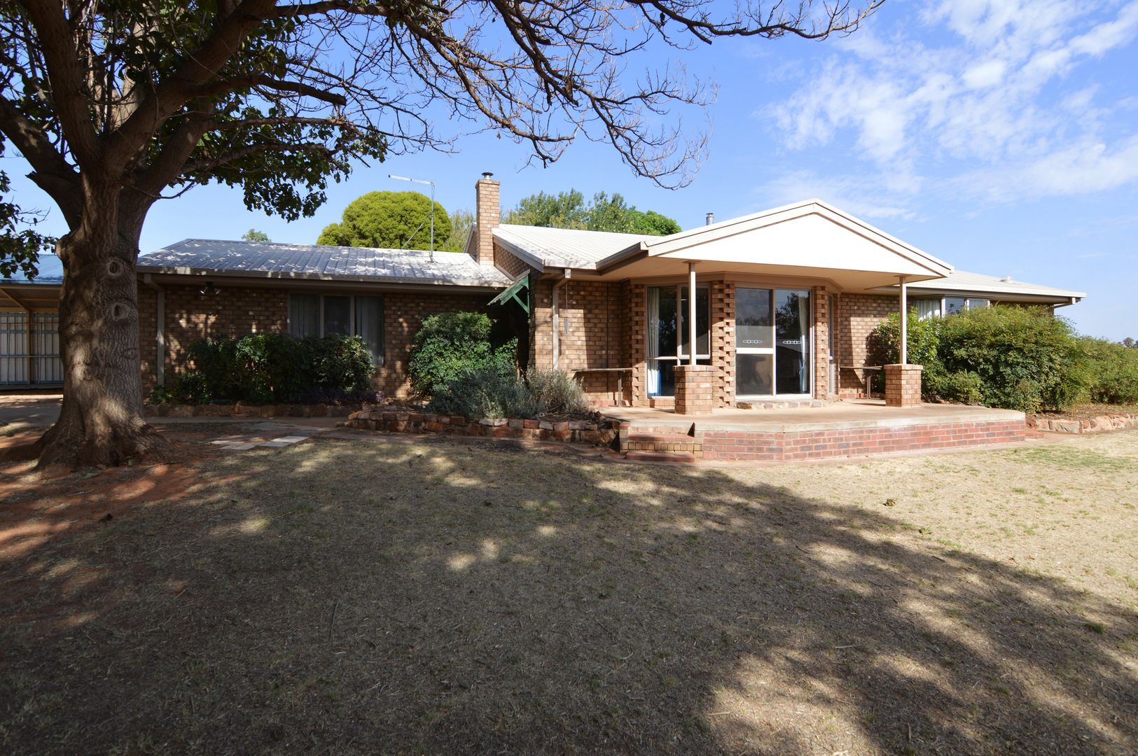 8 Lakeside Drive, Cabarita Property History & Address Research Domain