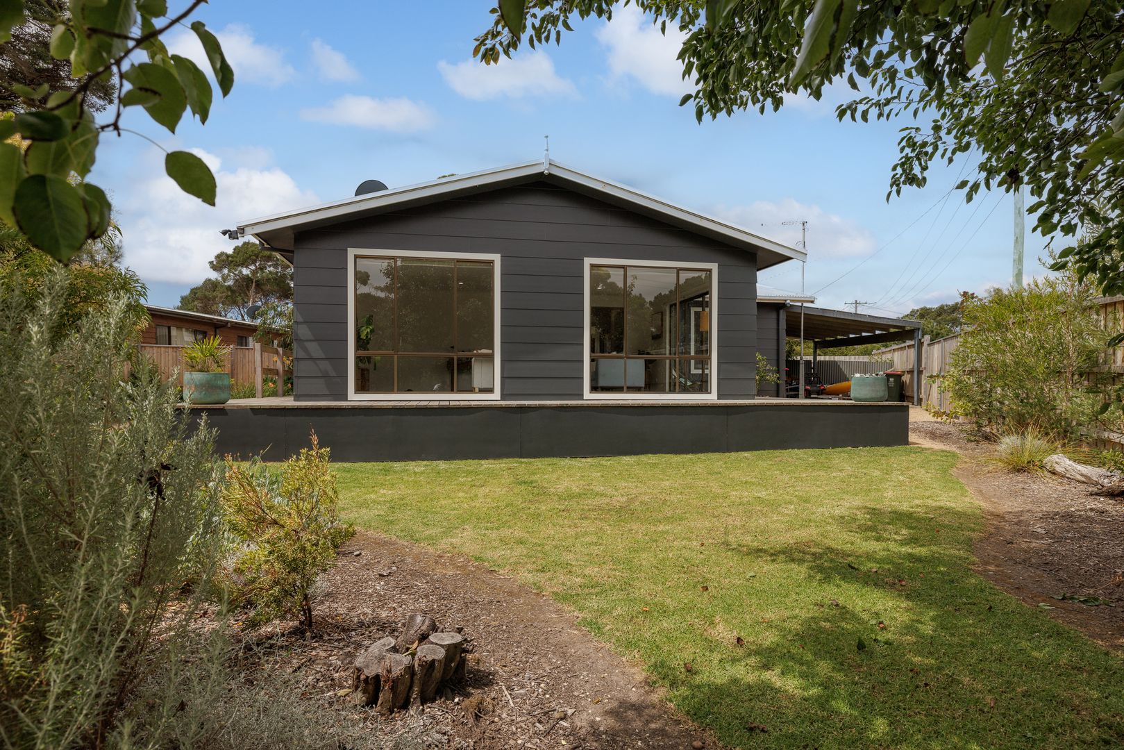 25 Pine Avenue, Cowes VIC 3922, Image 1