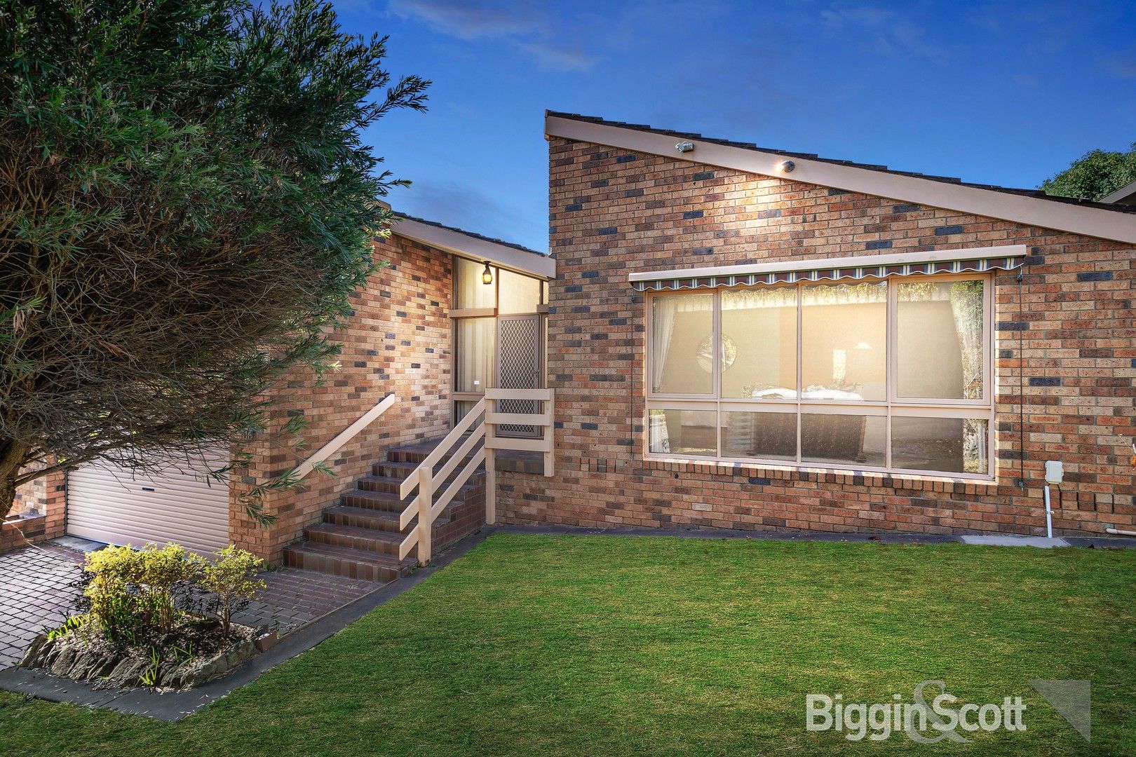 16 Ronston Court, Wheelers Hill VIC 3150, Image 0