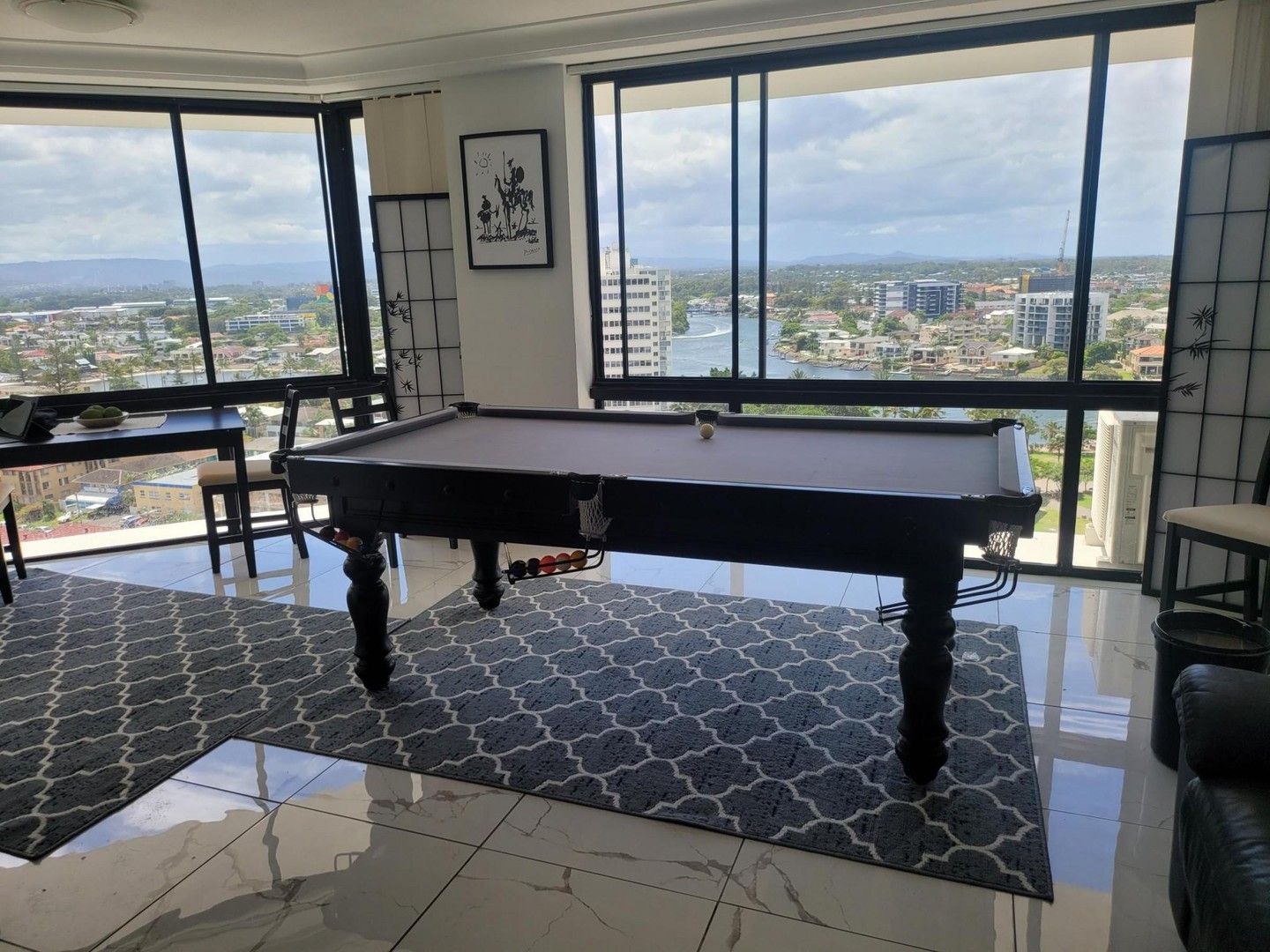 2 bedrooms Apartment / Unit / Flat in 70 Remembrance SURFERS PARADISE QLD, 4217