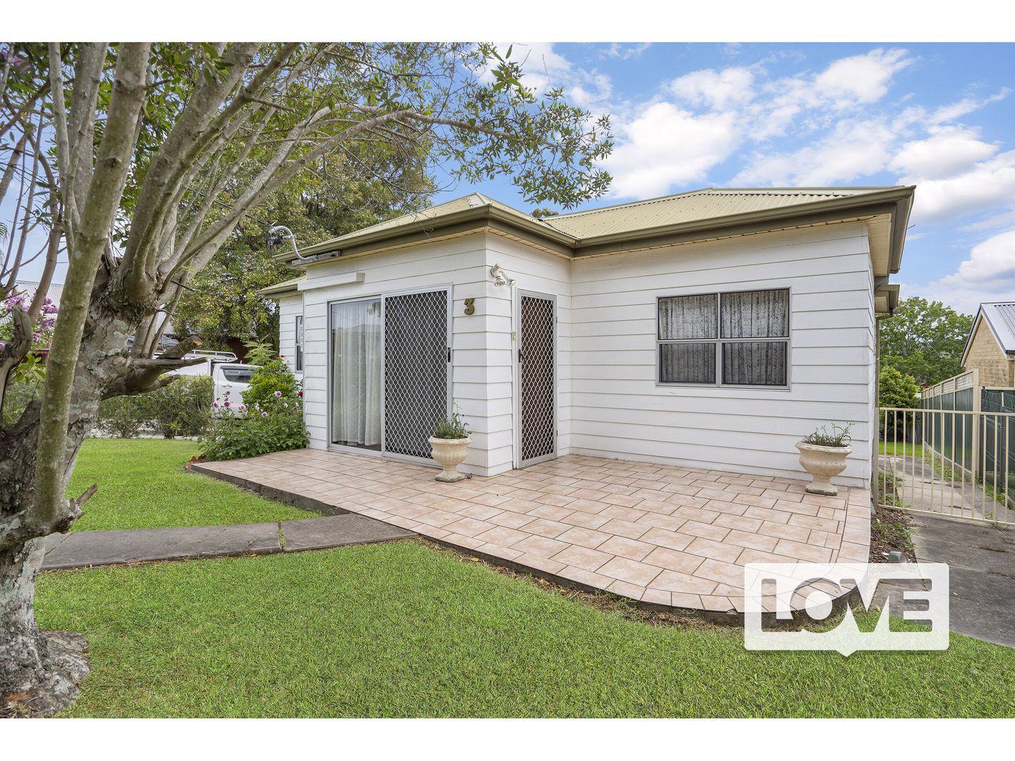 3 Lake Road, Fennell Bay NSW 2283