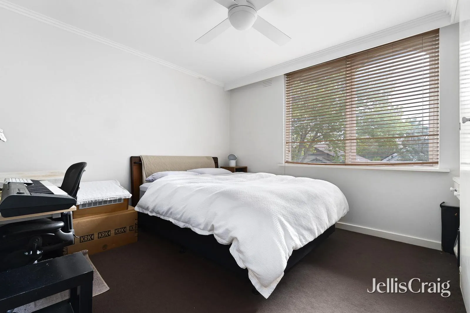 Apartment in Elwood - View 5