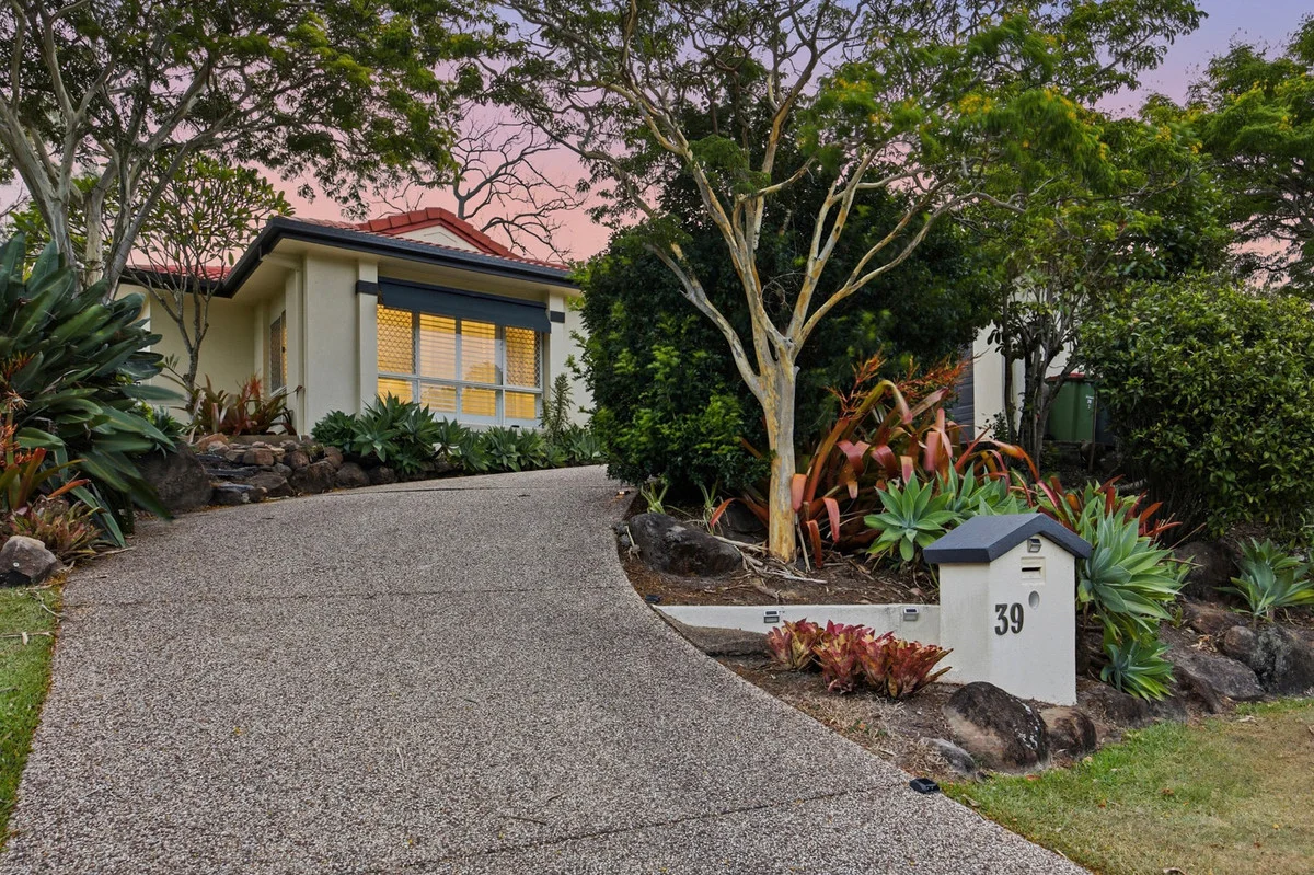 39 Canada Place, Arundel QLD 4214