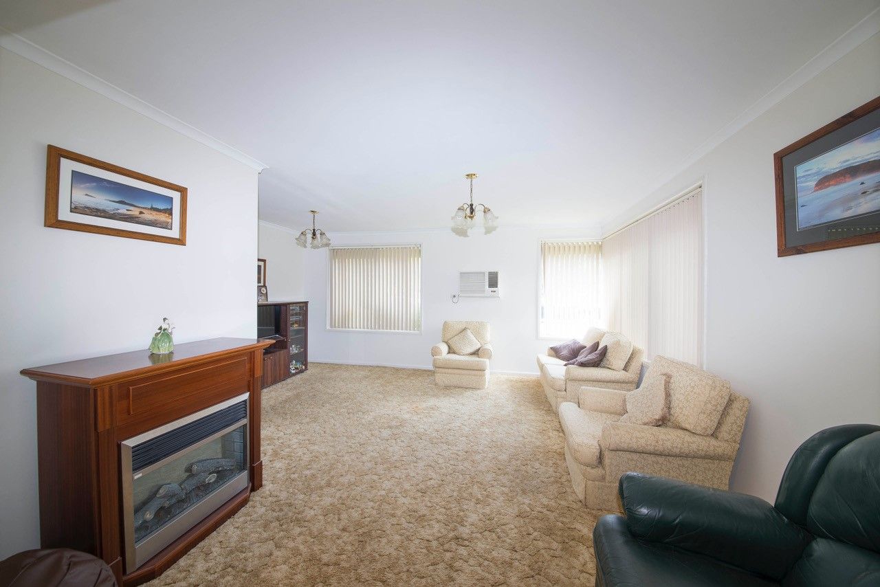 11 Byarong Avenue, Point Clare NSW 2250, Image 1