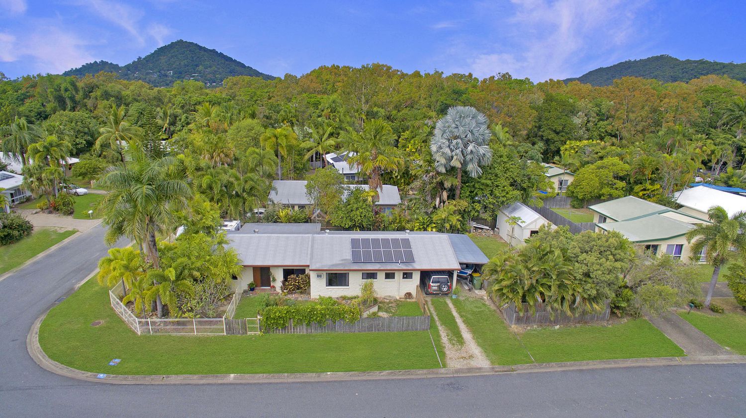 7 Brighton Close, Kewarra Beach QLD 4879, Image 0