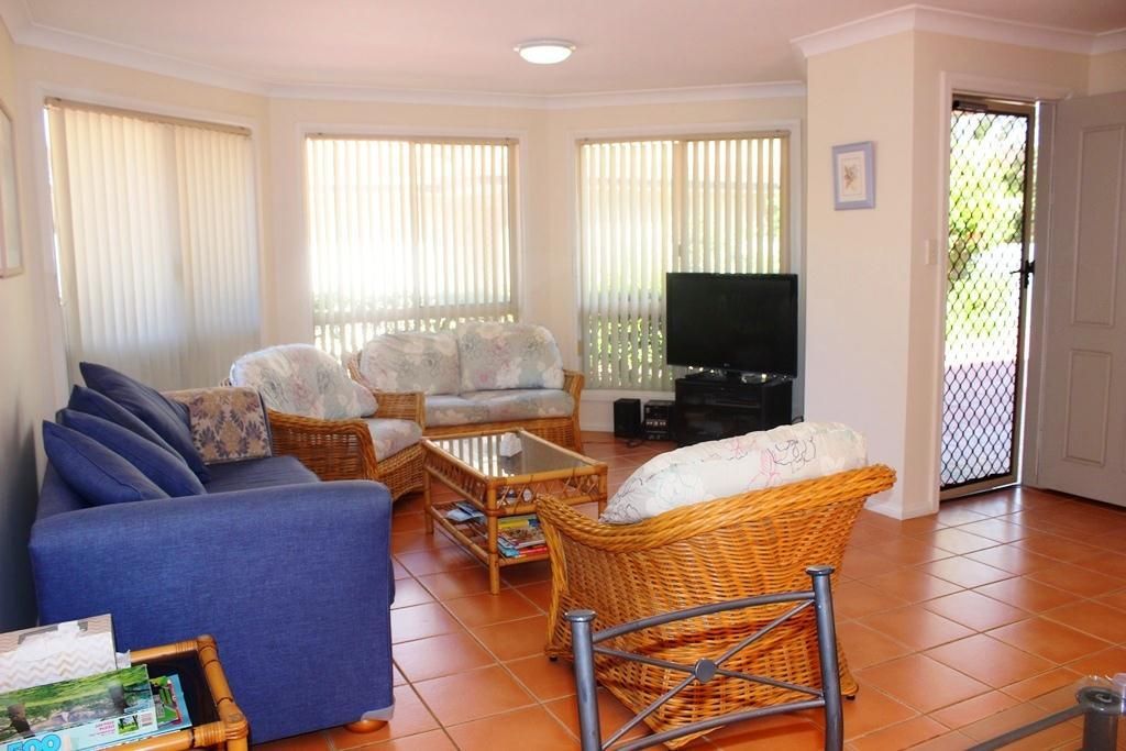 4/11 Bennett Street, Hawks Nest NSW 2324, Image 1