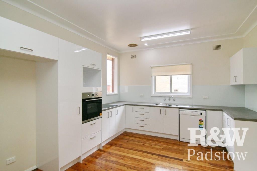 2 Stephanie Street, Padstow NSW 2211, Image 2