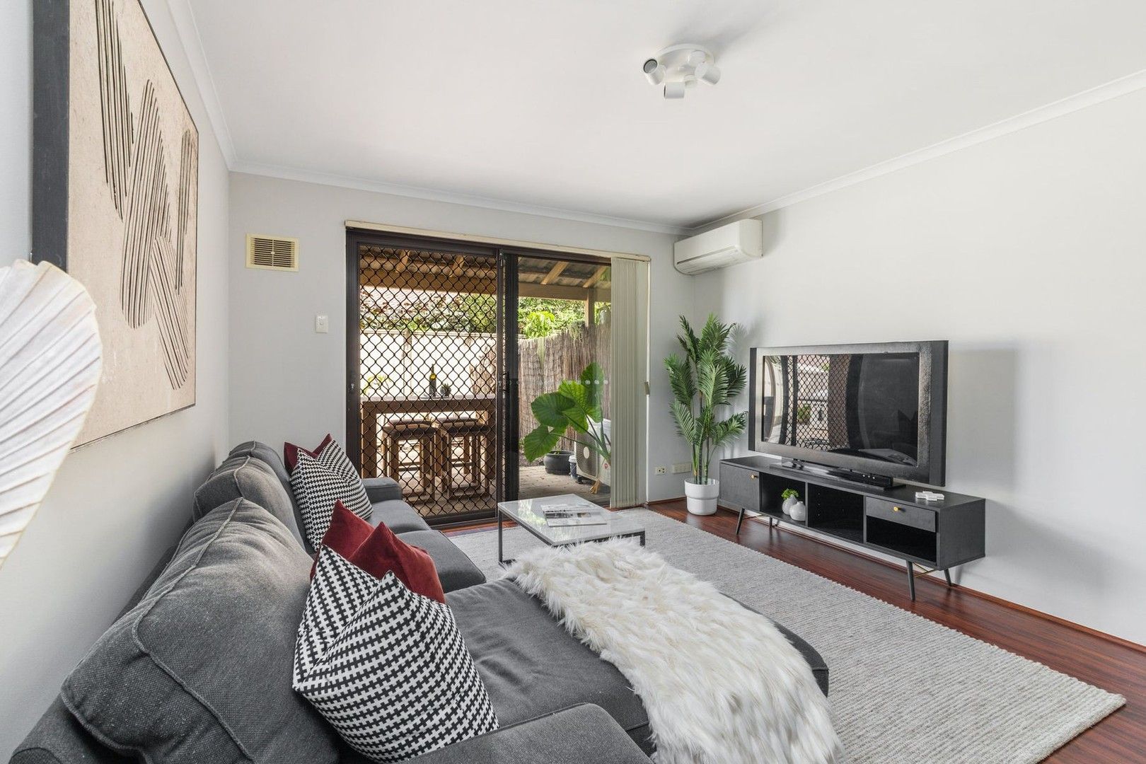 8/11 Brentham Street, Leederville WA 6007, Image 0