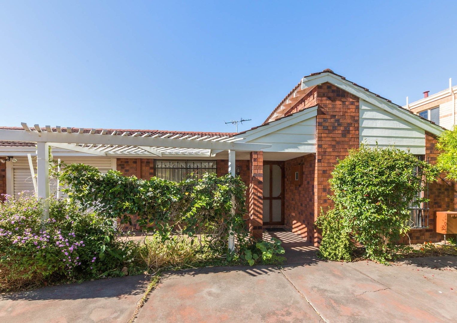 10 Dunrossil Street, Wembley Downs WA 6019, Image 0