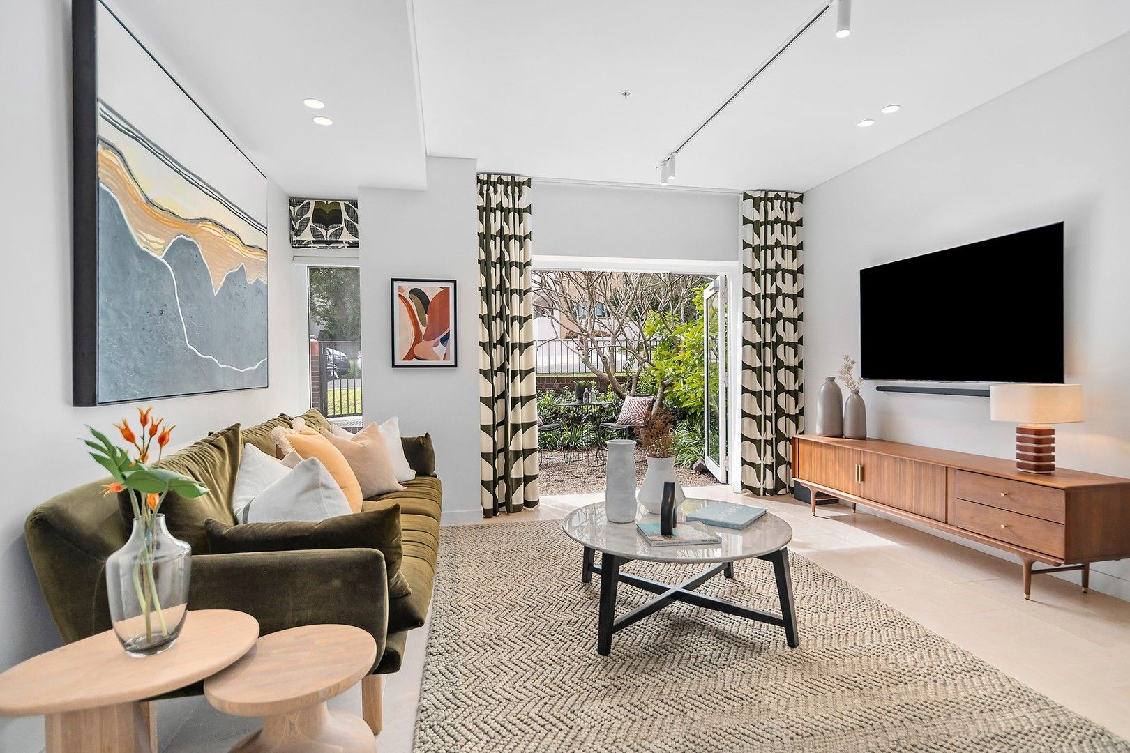 3 bedrooms Apartment / Unit / Flat in 102/192 Oberon Street COOGEE NSW, 2034