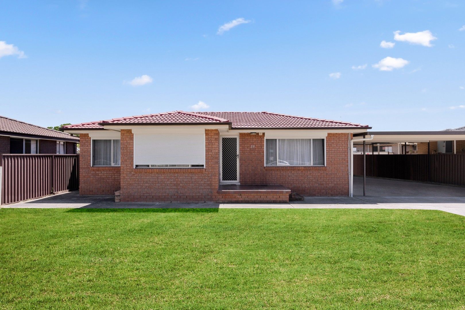 23 Coolatai Crescent, Bossley Park NSW 2176, Image 0