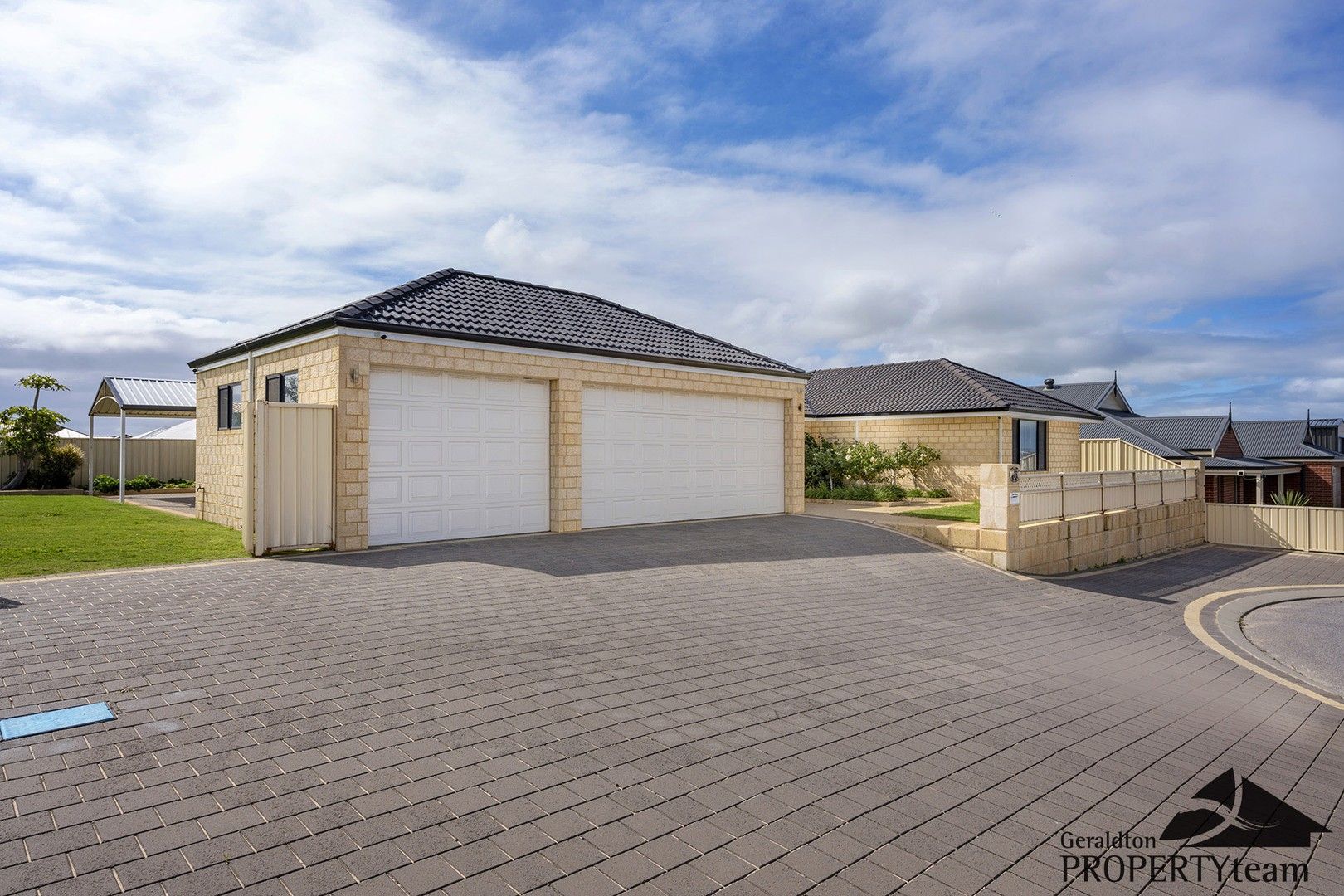 8 Tartan Place, Wandina WA 6530, Image 0