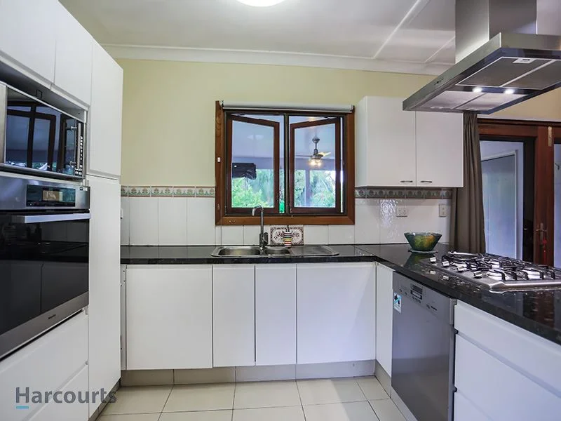 Additional image 4 of 47 Oatland Crescent, Holland Park West QLD 4121