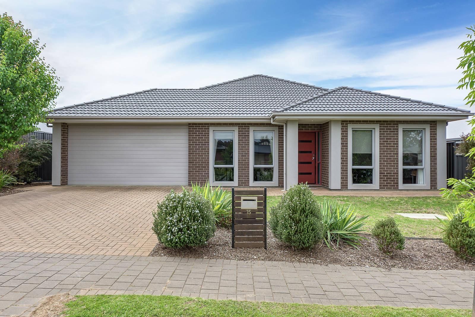 15 West Parkway, Mount Barker SA 5251