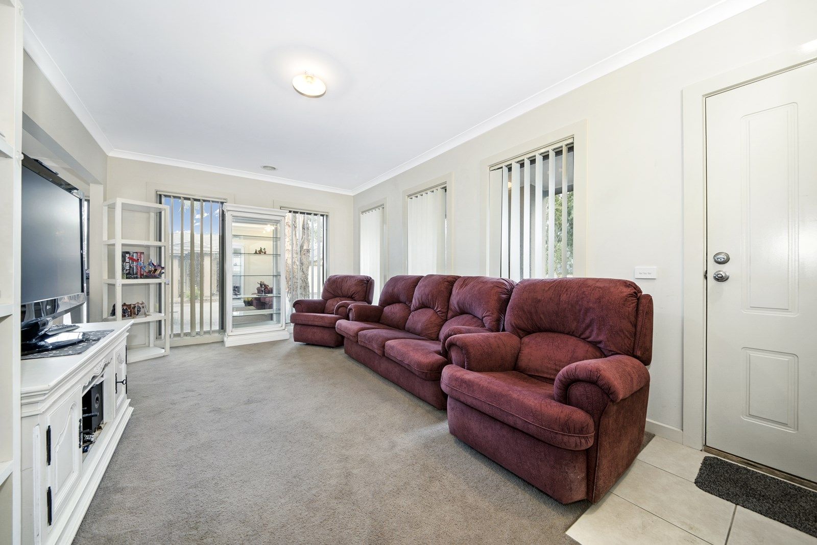 8 James Hird Drive, Hastings VIC 3915, Image 2