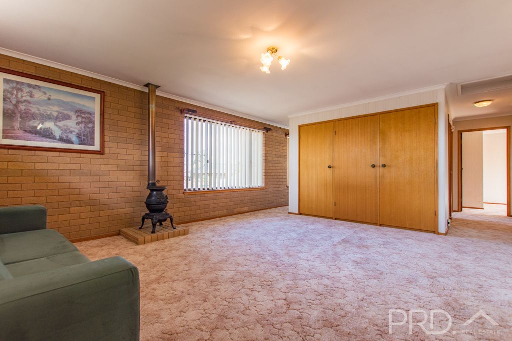 5/7 Mangaroo Avenue, Tumut NSW 2720, Image 2