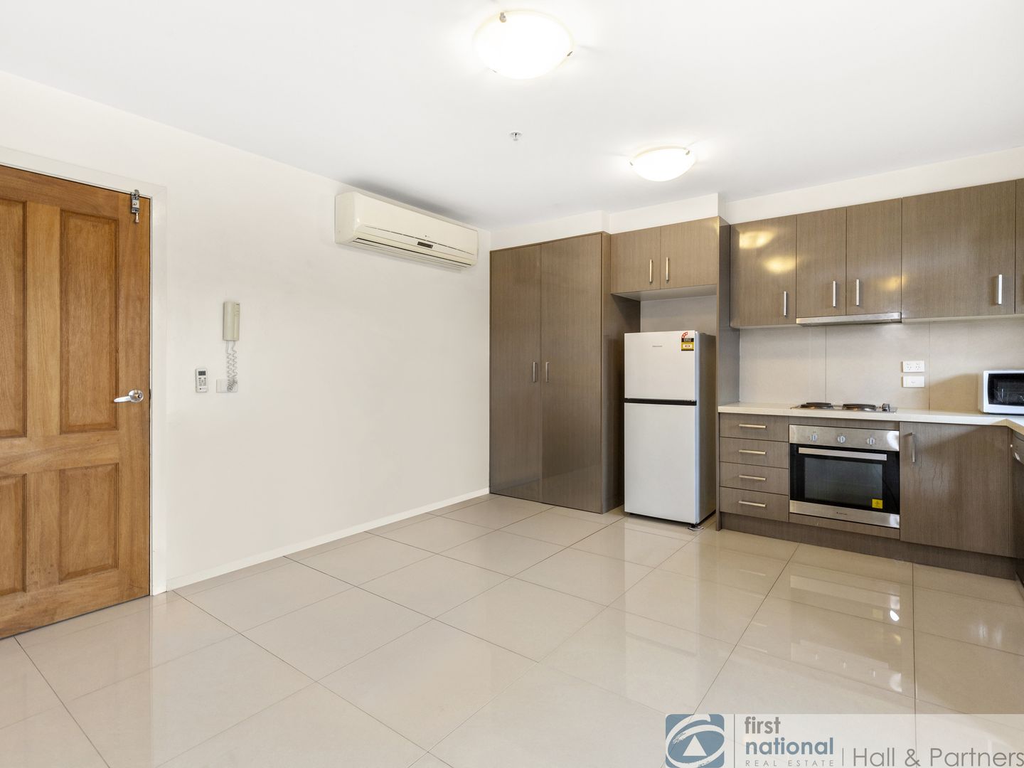 9/23 Edith Street, Dandenong VIC 3175, Image 2