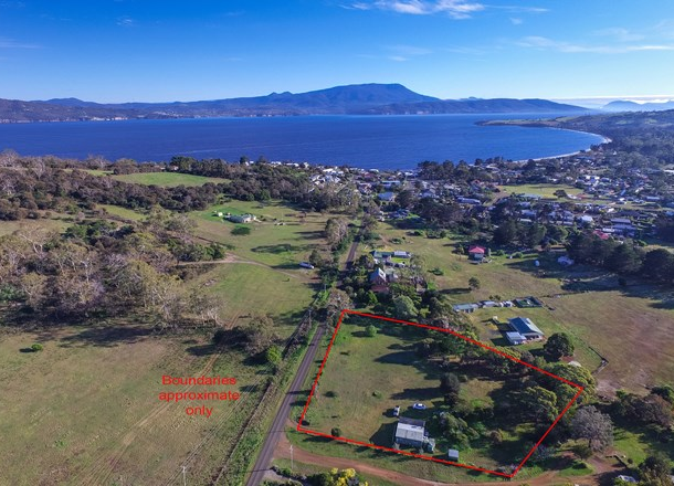 44 Roaring Beach Road, South Arm TAS 7022