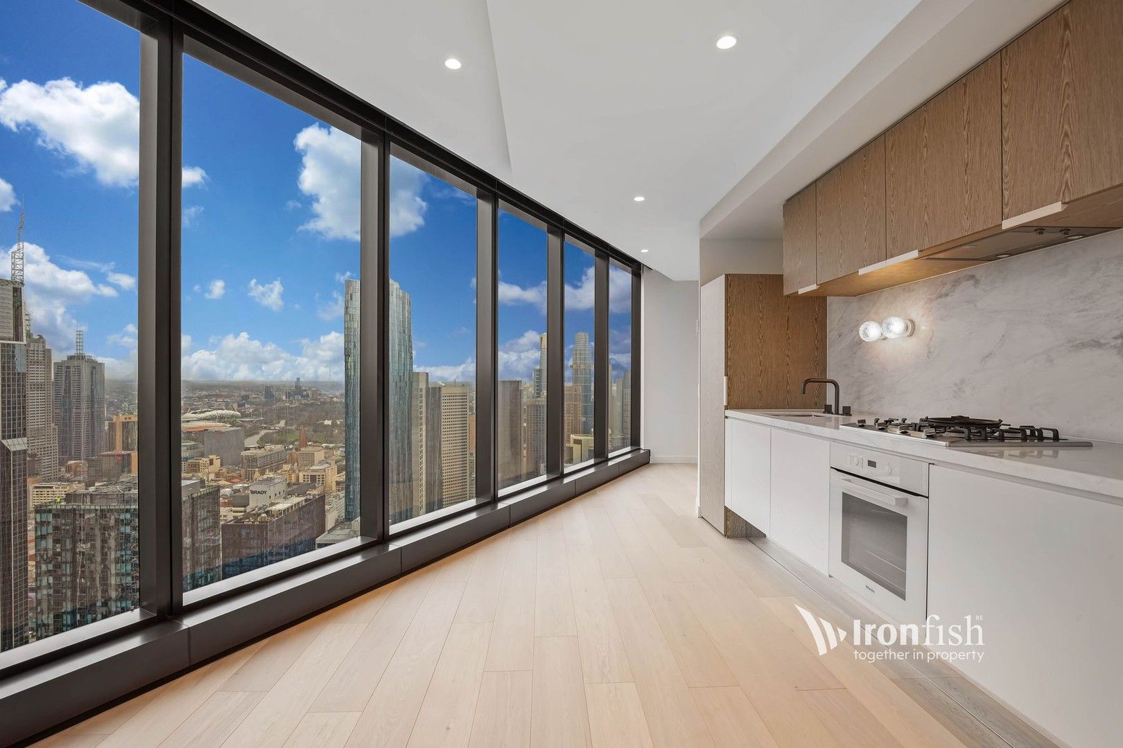 1 bedrooms Apartment / Unit / Flat in 5305/370 Queen Street MELBOURNE VIC, 3000