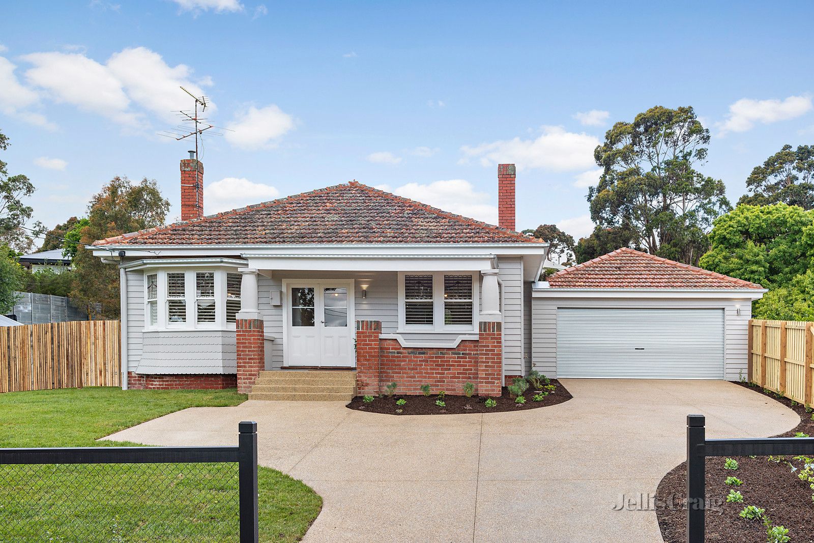 9 Peake Street, Golden Point | Property History & Address Research | Domain