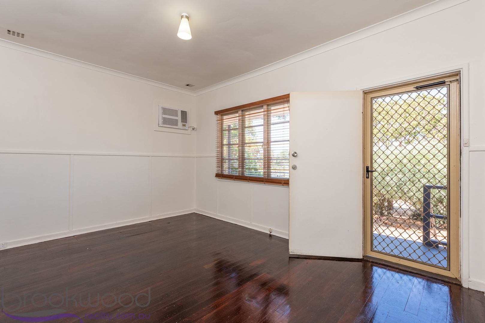 10 Lobelia Avenue, Wundowie WA 6560, Image 2