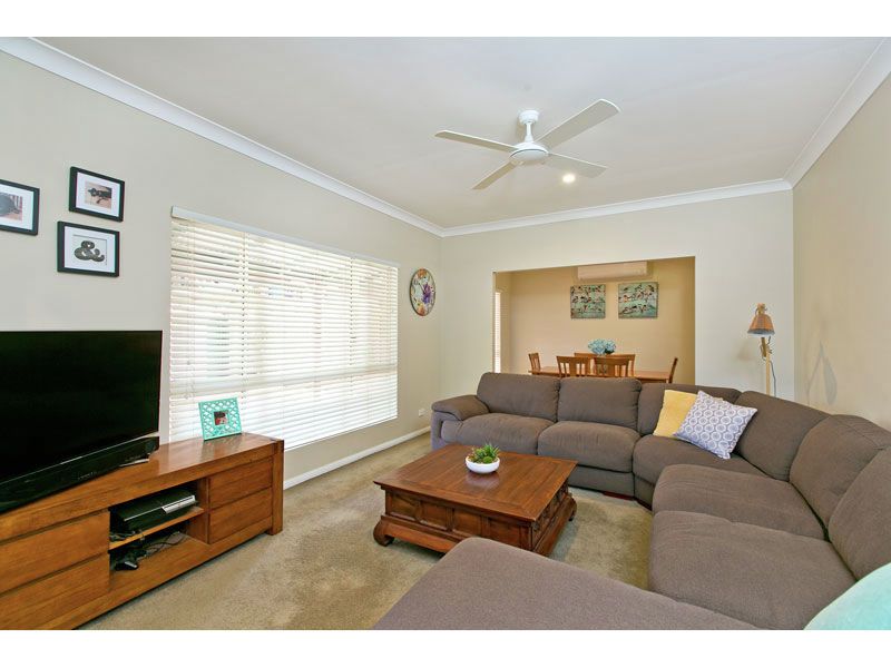 5 Peggy Place, Victoria Point QLD 4165, Image 2
