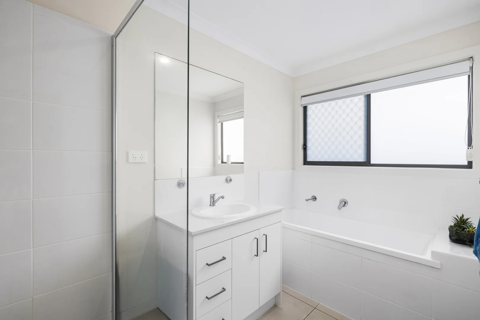 Additional image 14 of 20 Mcleod Street, Cleveland QLD 4163