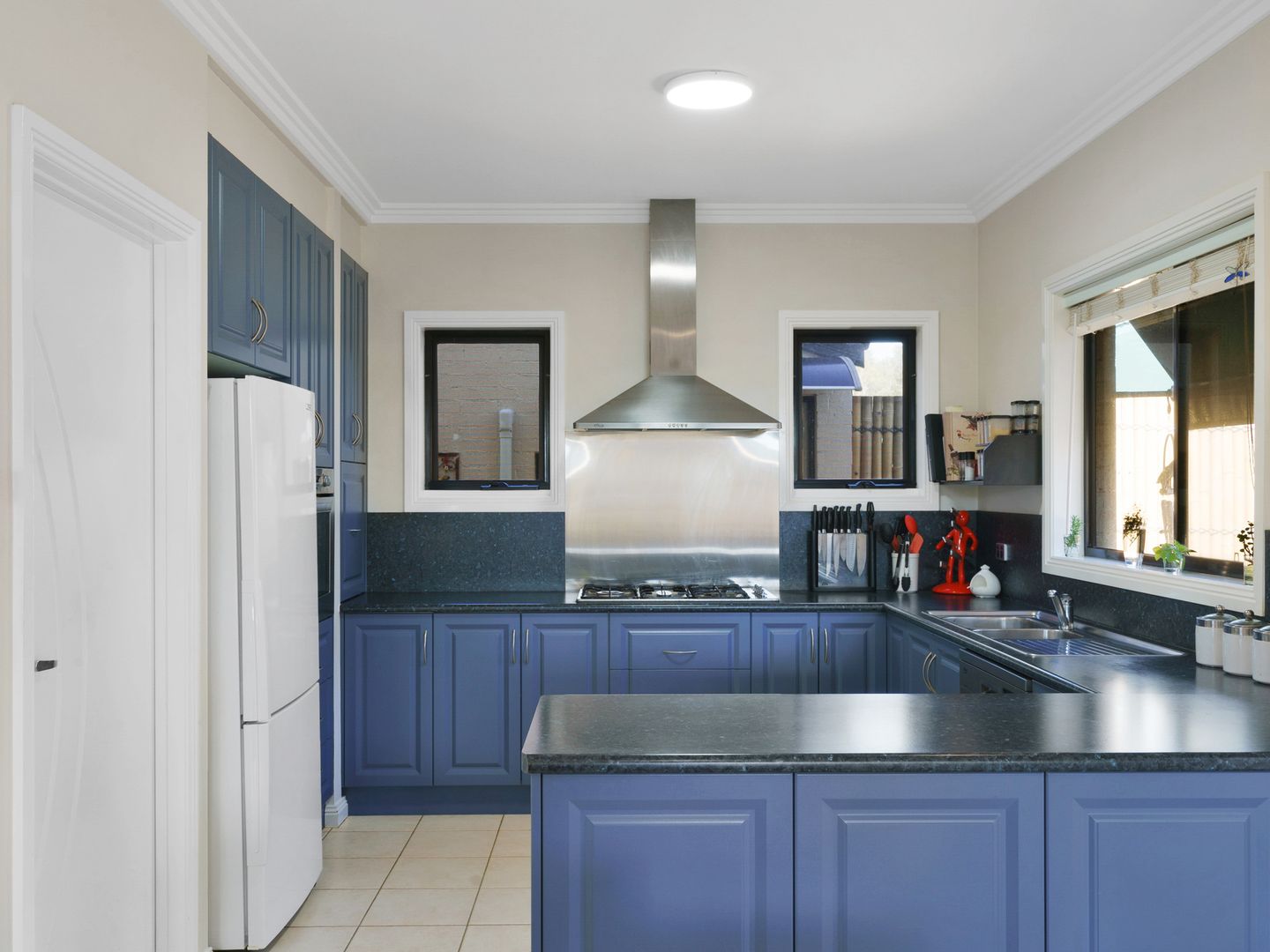 11 Browne Street, Tocumwal NSW 2714, Image 2