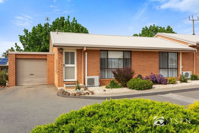 Picture of 2/34 Prouses Road, NORTH BENDIGO VIC 3550