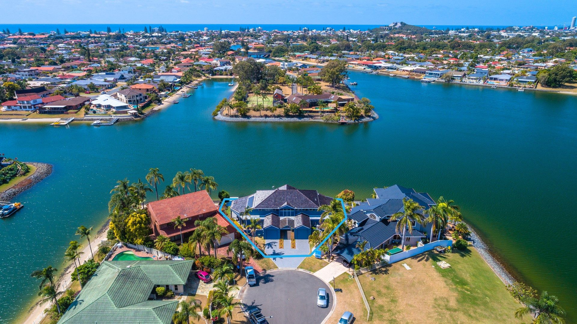 36 Pilot Court, Mermaid Waters QLD 4218, Image 1