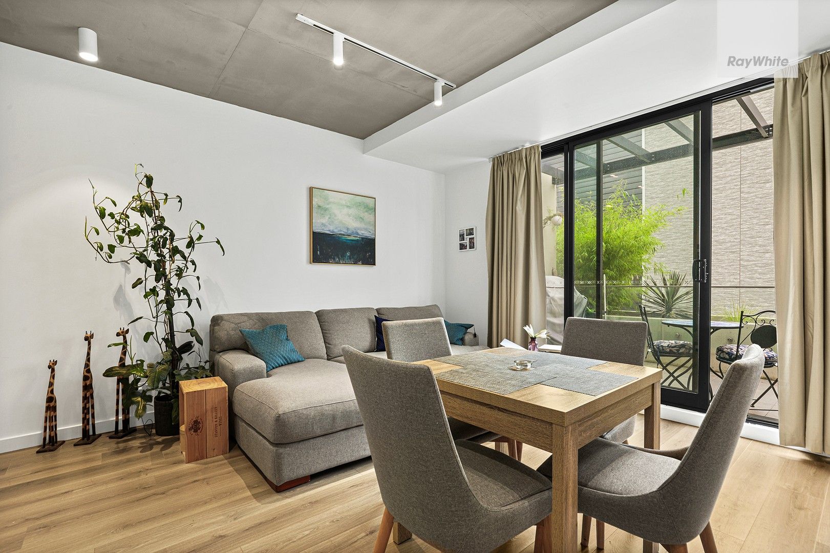 2 bedrooms Apartment / Unit / Flat in 404/8 Hope Street BRUNSWICK VIC, 3056