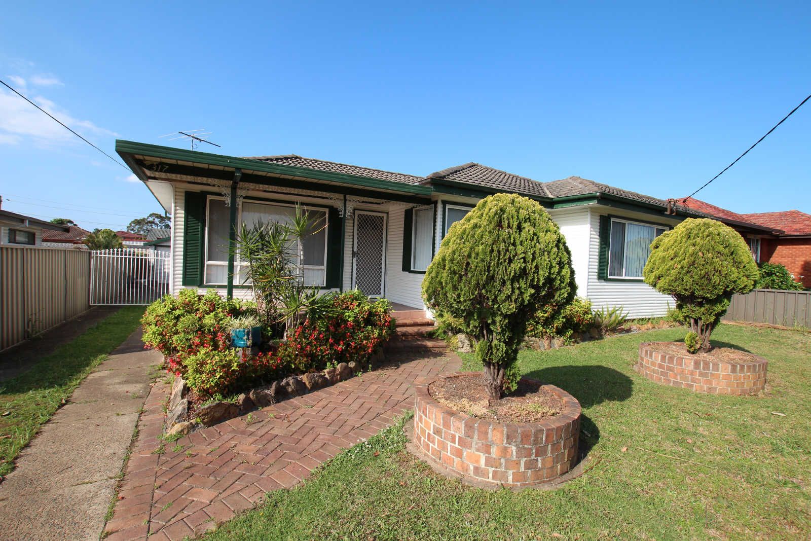 3 bedrooms House in 317 OLD PROSPECT ROAD GREYSTANES NSW, 2145