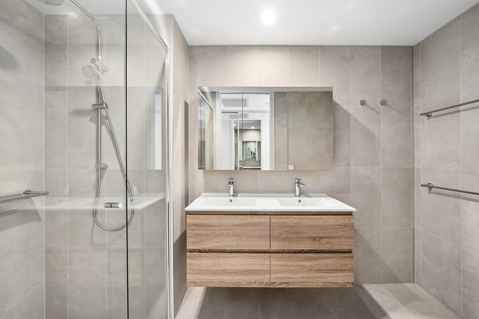 Additional image 7 of 301/28-30 Waugh Street, Port Macquarie NSW 2444